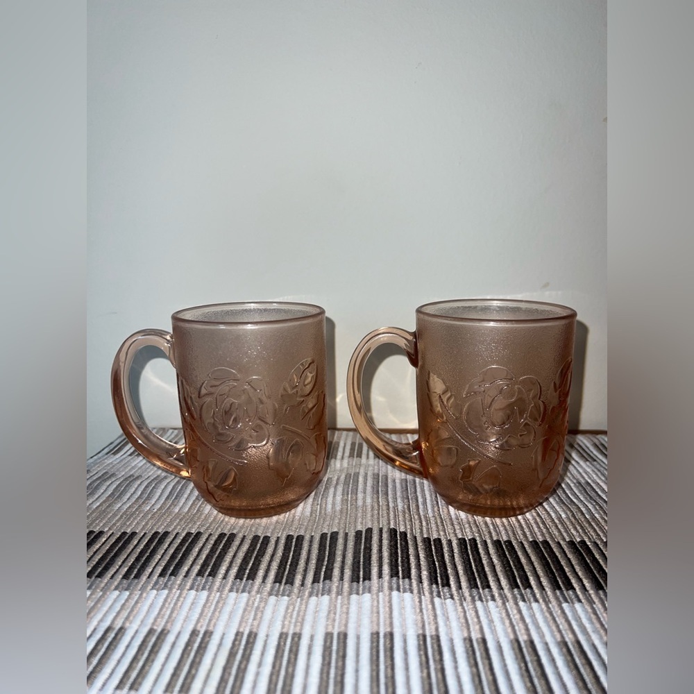 Vintage Arcoroc France‎ Rosaline Pink Glass Mugs – Set of 2